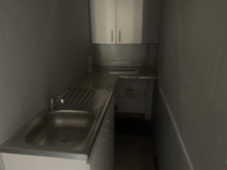 To Let Commercial Property for Rent in Oakdale Western Cape